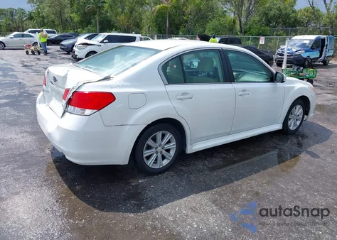 2011 Subaru Legacy 2.5I Premium z USA, uszkodzony, nr VIN 4S3BMBG64B3240656